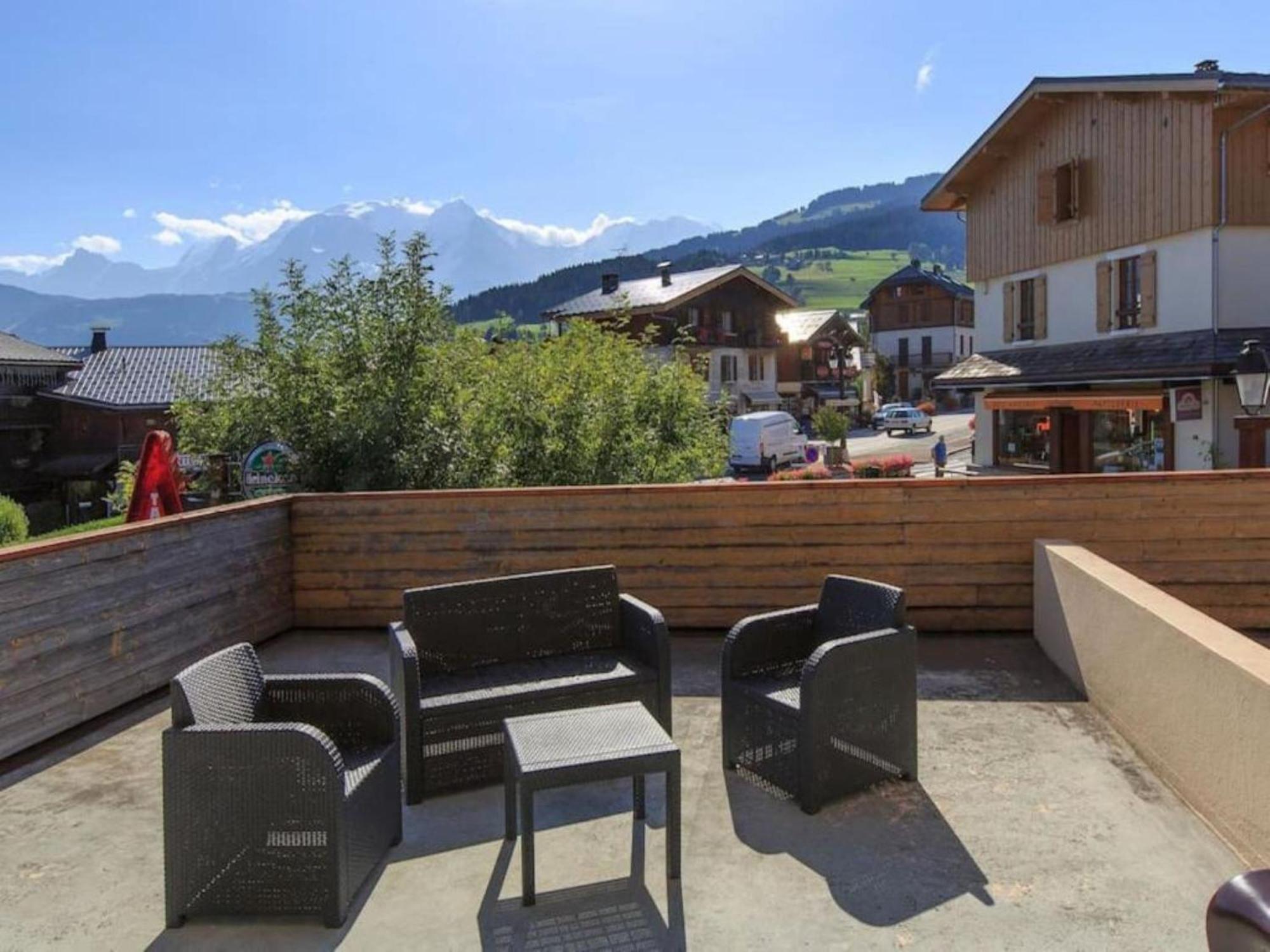 Les Aiguilles De Warens Aparthotel Combloux Exteriör bild