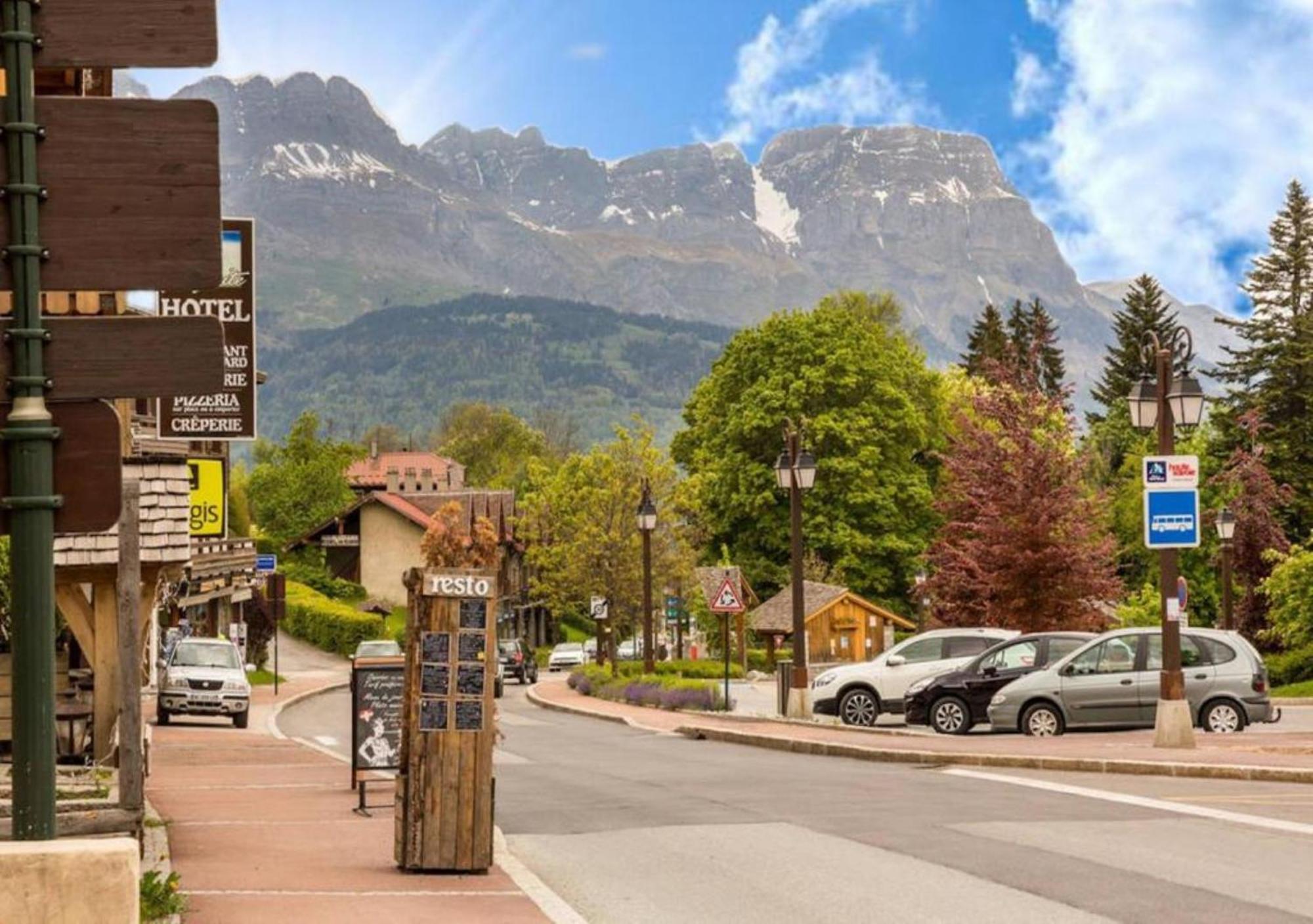Les Aiguilles De Warens Aparthotel Combloux Exteriör bild
