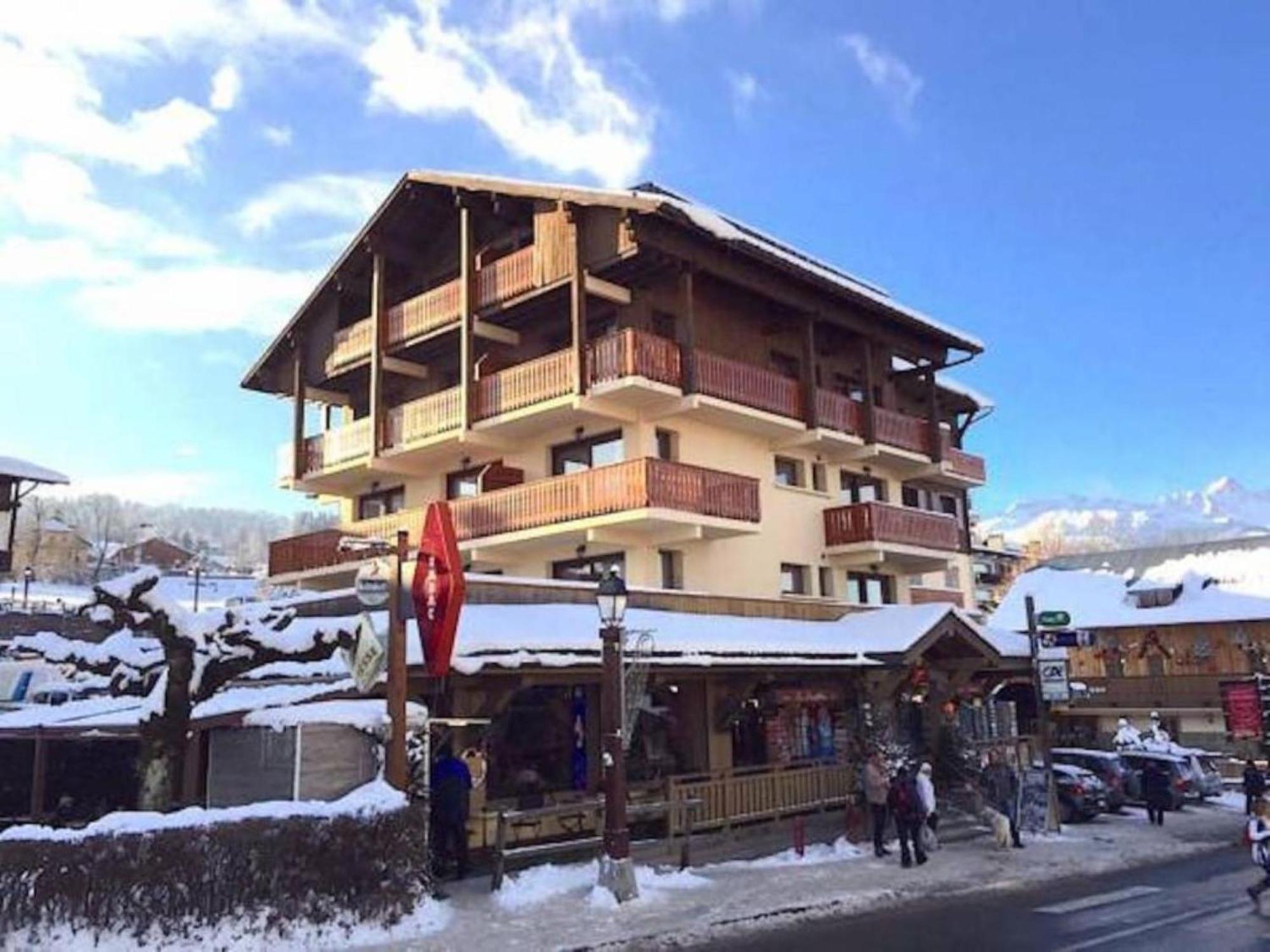 Les Aiguilles De Warens Aparthotel Combloux Exteriör bild